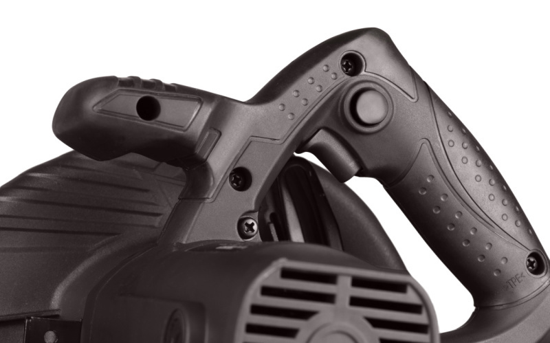 FERM CSM1041P Okružní pila 1050W, 190 mm