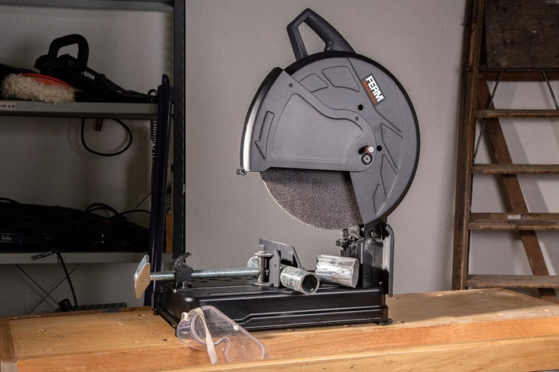 FERM COM1007P Rozbrušovací pila na kov 2300W - 355mm