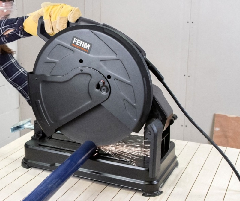 FERM COM1007P Rozbrušovací pila na kov 2300W - 355mm
